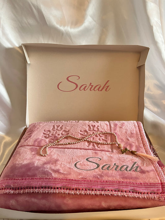 Coffret personnalisé Tapis de prière + Musc El Nabil + Citadelle du musulman